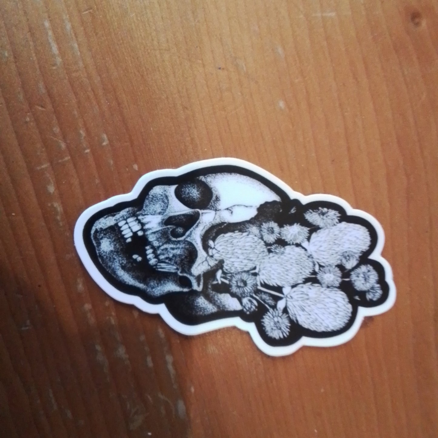 Sticker Skull and Flowers