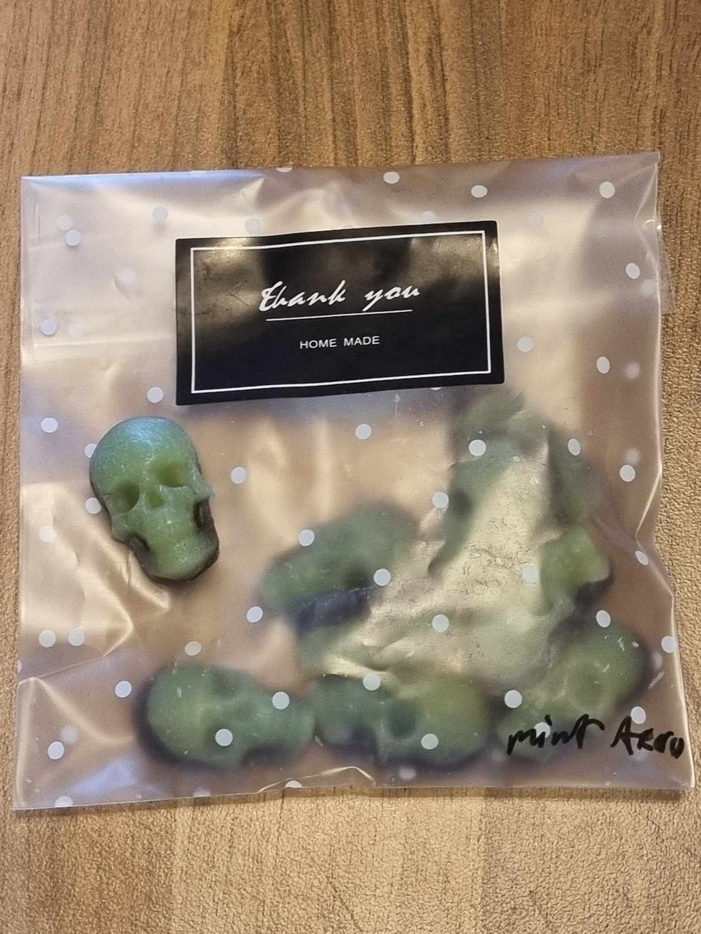 Hand-Made Skull Wax Melts - Mint Aero